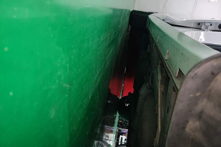 Used GAC Trumpchi M6 2023 PRO 270T DCT Luxury Edition Right Side Sill