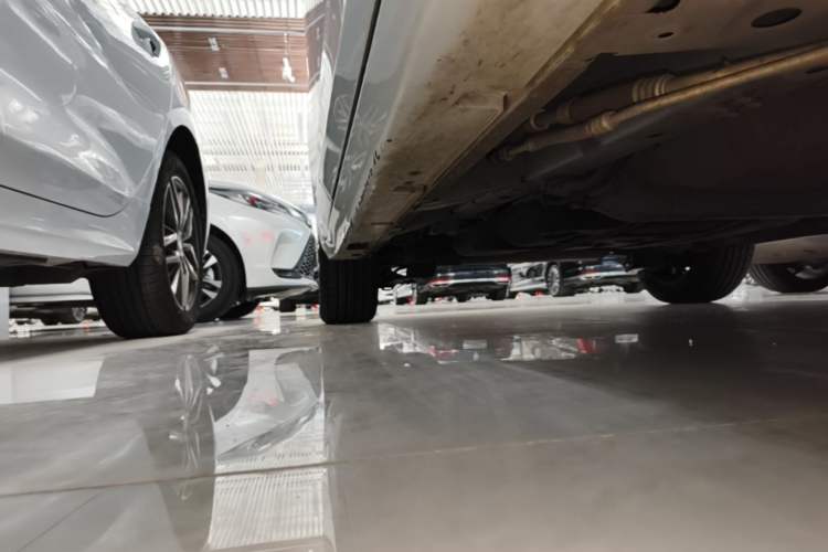 Used GAC Trumpchi M6 2023 PRO 270T DCT Luxury Edition Right Side Sill