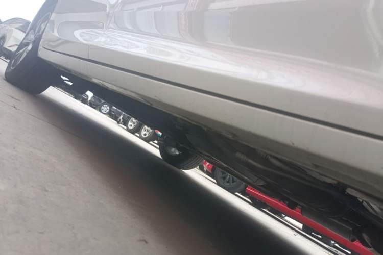 Used GAC Trumpchi M6 2023 PRO 270T DCT Luxury Edition Right Side Sill
