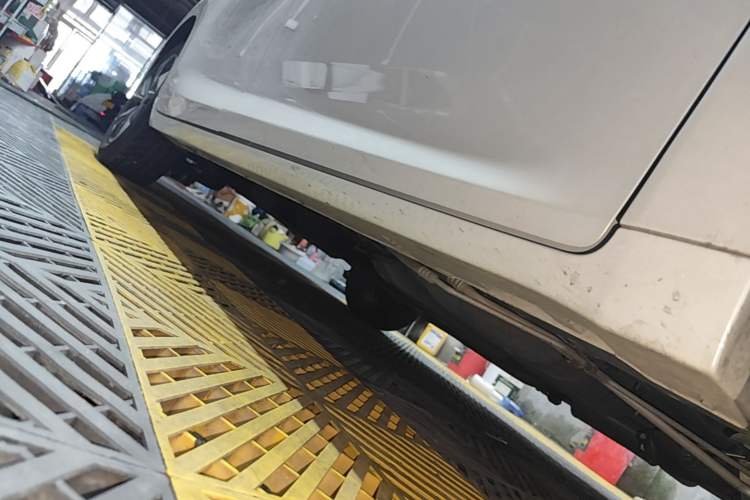 Used GAC Trumpchi M6 2023 PRO 270T DCT Luxury Edition Right Side Sill