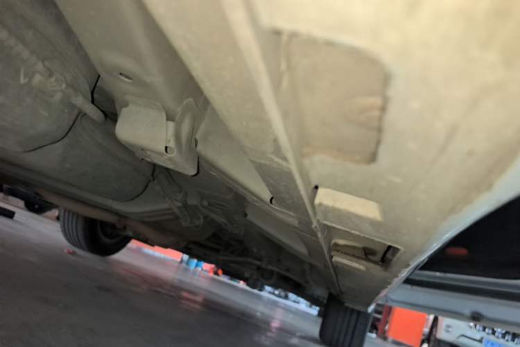 Used GAC Trumpchi M6 2023 PRO 270T DCT Elite Edition Right Side Sill