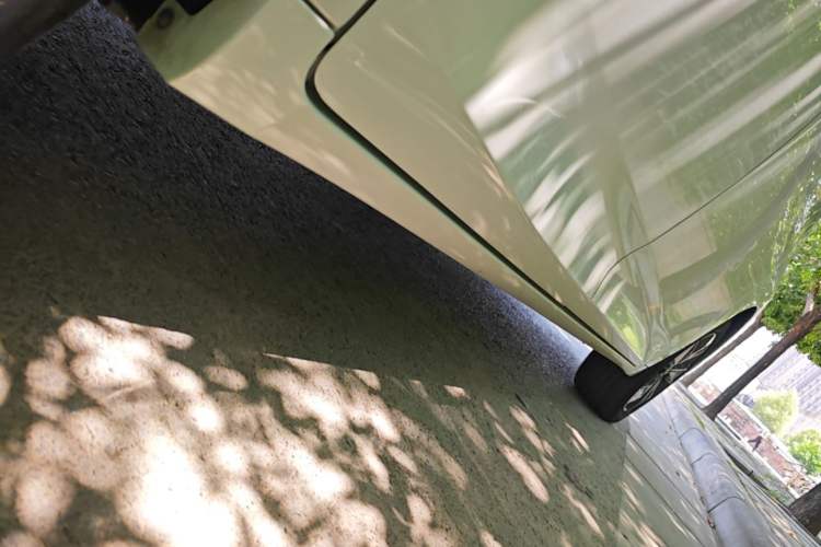 Used GAC Trumpchi M6 2023 PRO 270T DCT Luxury Edition Right Side Sill
