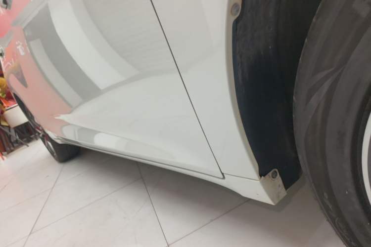 Used GAC Trumpchi M6 2023 PRO 270T DCT Luxury Edition Right Side Sill