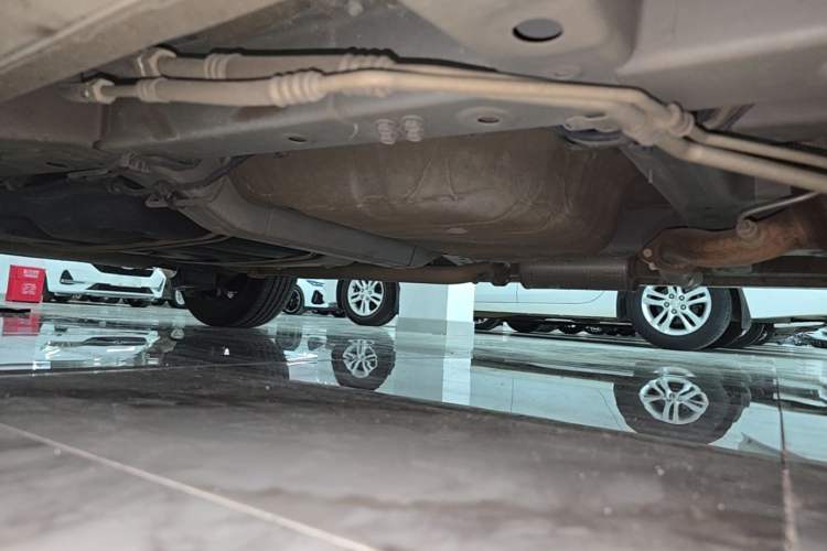 Used GAC Trumpchi M6 2023 PRO 270T DCT Luxury Edition Right Side Sill