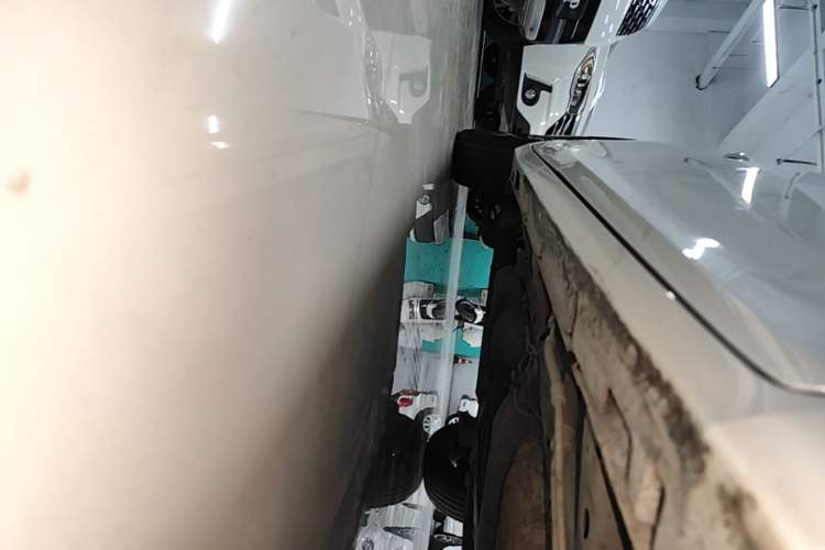 Used GAC Trumpchi M6 2023 PRO 270T DCT Luxury Edition Right Side Sill