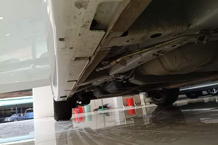 Used GAC Trumpchi M6 2023 PRO 270T DCT Luxury Edition Right Side Sill