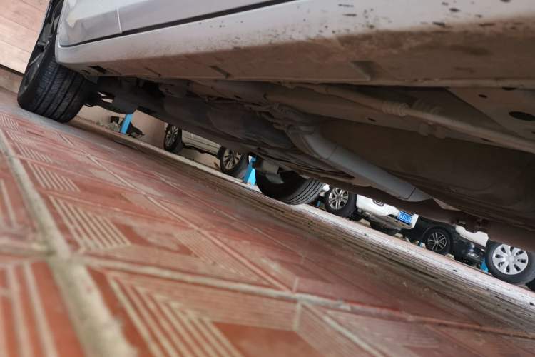 Used GAC Trumpchi M6 2023 PRO 270T DCT Luxury Edition Right Side Sill