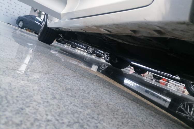 Used GAC Trumpchi M6 2023 PRO 270T DCT Luxury Edition Right Side Sill