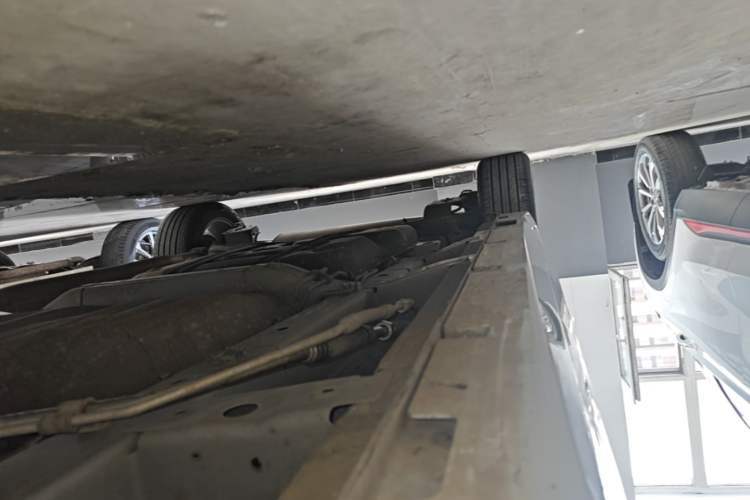 Used GAC Trumpchi M6 2023 PRO 270T DCT Luxury Edition Right Side Sill