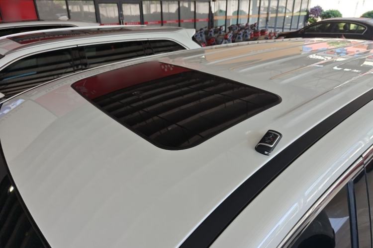 Used GAC Trumpchi M6 2023 PRO 270T DCT Luxury Edition Roof