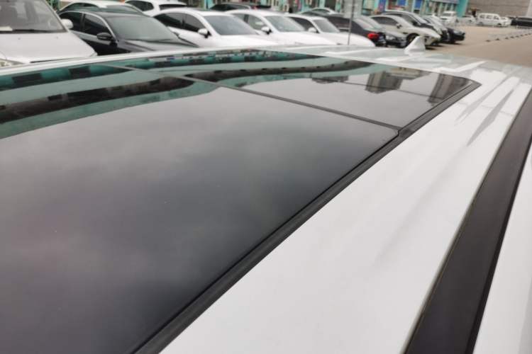 Used GAC Trumpchi M6 2023 PRO 270T DCT Luxury Edition Roof
