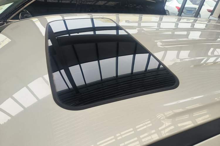 Used GAC Trumpchi M6 2023 PRO 270T DCT Luxury Edition Roof