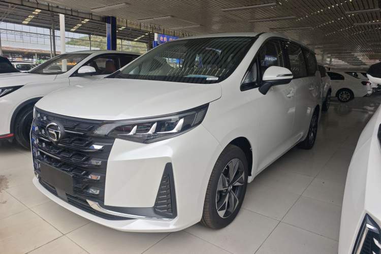GAC Trumpchi M6 2023 PRO 270T DCT Luxury Edition - Luxury