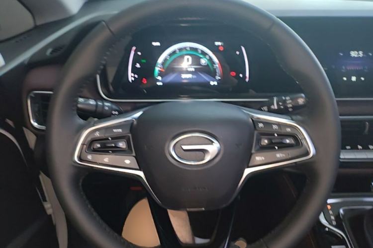 Used GAC Trumpchi M6 2023 PRO 270T DCT Luxury Edition Steering Wheel