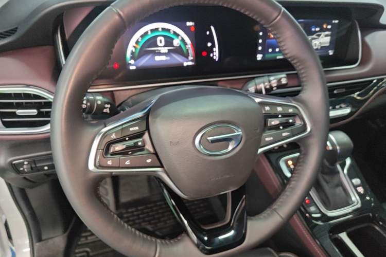 Used GAC Trumpchi M6 2023 PRO 270T DCT Luxury Edition Steering Wheel