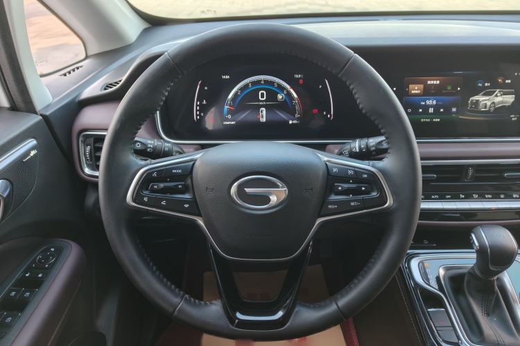 Used GAC Trumpchi M6 2023 PRO 270T DCT Luxury Edition Steering Wheel