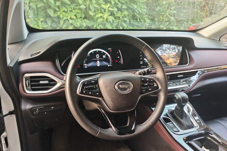 Used GAC Trumpchi M6 2023 PRO 270T DCT Elite Edition Steering Wheel