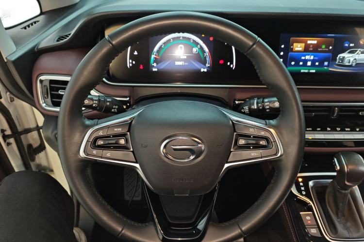 Used GAC Trumpchi M6 2023 PRO 270T DCT Luxury Edition Steering Wheel