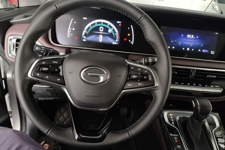 Used GAC Trumpchi M6 2023 PRO 270T DCT Luxury Edition Steering Wheel