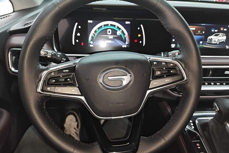 Used GAC Trumpchi M6 2023 PRO 270T DCT Luxury Edition Steering Wheel