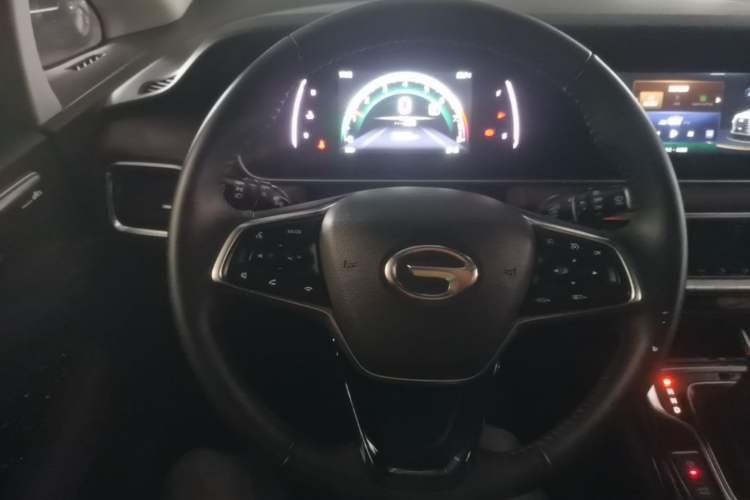 Used GAC Trumpchi M6 2023 PRO 270T DCT Luxury Edition Steering Wheel