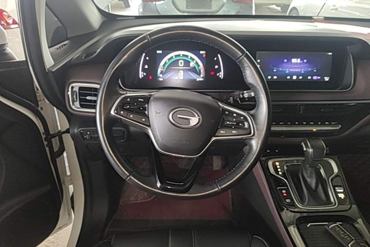 Used GAC Trumpchi M6 2023 PRO 270T DCT Luxury Edition Steering Wheel