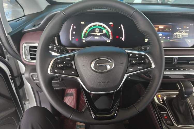 Used GAC Trumpchi M6 2023 PRO 270T DCT Luxury Edition Steering Wheel