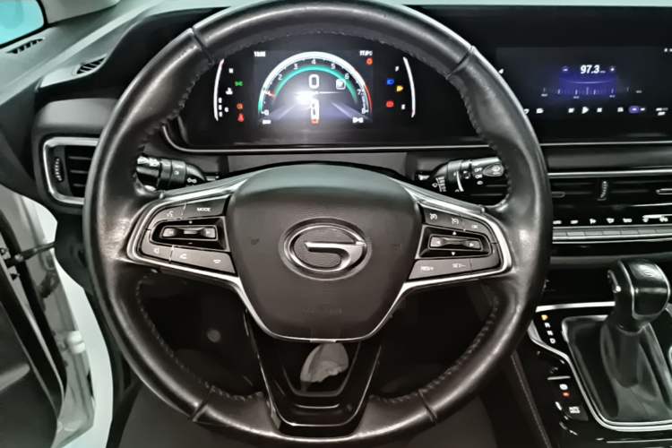 Used GAC Trumpchi M6 2023 PRO 270T DCT Luxury Edition Steering Wheel