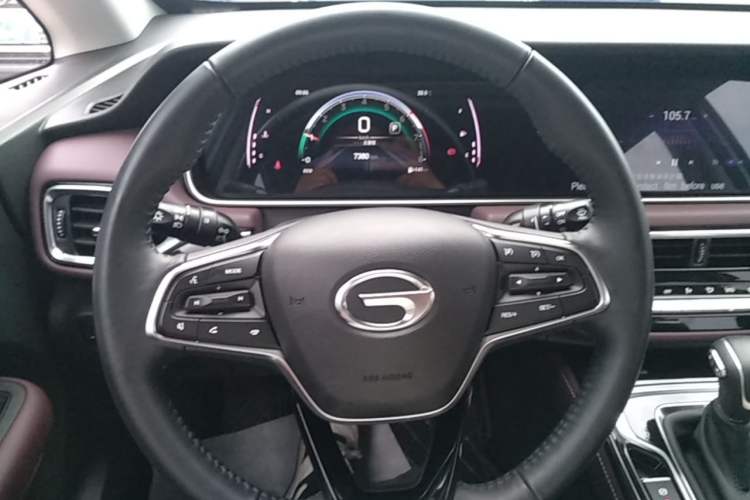 Used GAC Trumpchi M6 2023 PRO 270T DCT Luxury Edition Steering Wheel