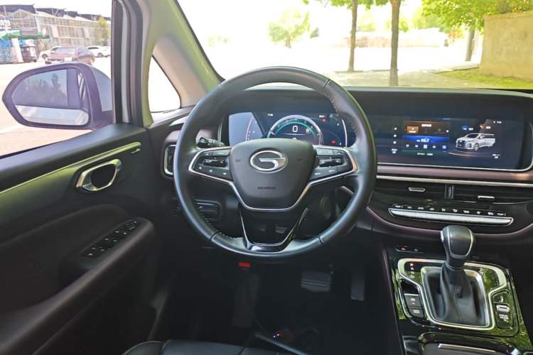 Used GAC Trumpchi M6 2023 PRO 270T DCT Luxury Edition Steering Wheel