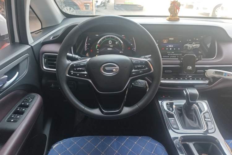 Used GAC Trumpchi M6 2023 PRO 270T DCT Elite Edition Steering Wheel