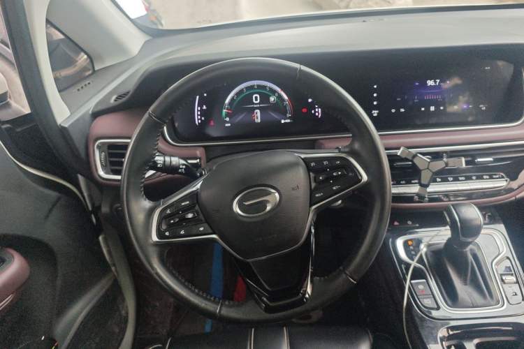 Used GAC Trumpchi M6 2023 PRO 270T DCT Luxury Edition Steering Wheel