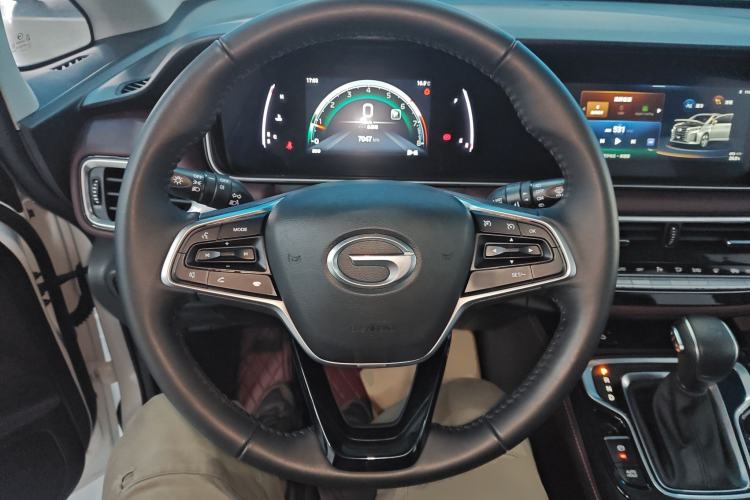 Used GAC Trumpchi M6 2023 PRO 270T DCT Luxury Edition Steering Wheel