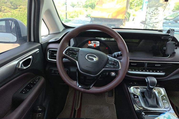 Used GAC Trumpchi M6 2023 PRO 270T DCT Luxury Edition Steering Wheel