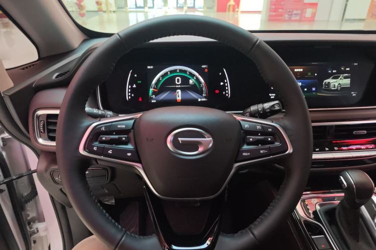 Used GAC Trumpchi M6 2023 PRO 270T DCT Luxury Edition Steering Wheel