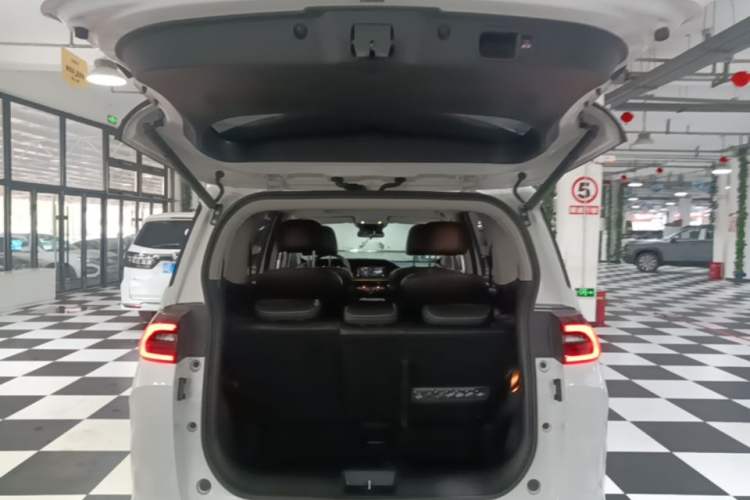 Used GAC Trumpchi M6 2023 PRO 270T DCT Luxury Edition Trunk