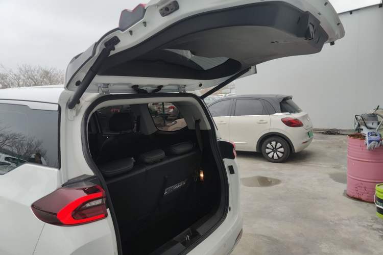 Used GAC Trumpchi M6 2023 PRO 270T DCT Luxury Edition Trunk