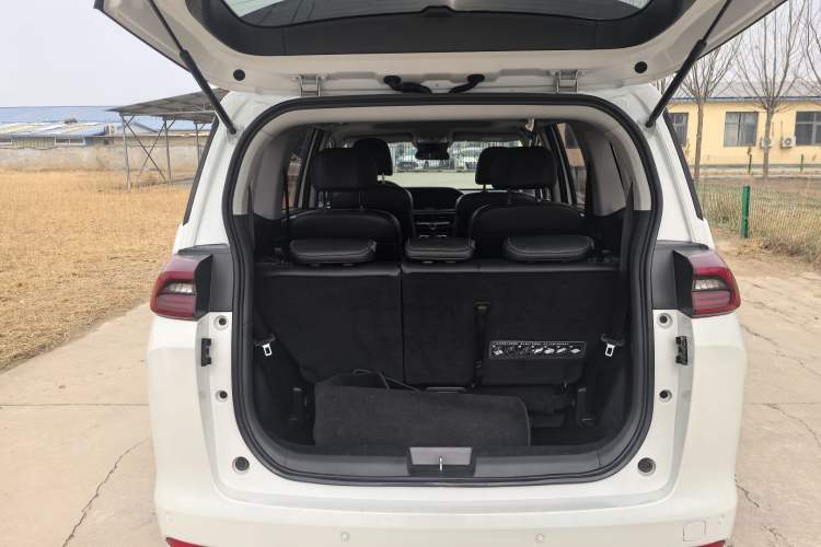 Used GAC Trumpchi M6 2023 PRO 270T DCT Luxury Edition Trunk