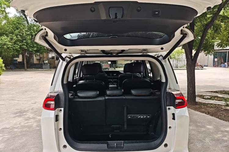 Used GAC Trumpchi M6 2023 PRO 270T DCT Luxury Edition Trunk