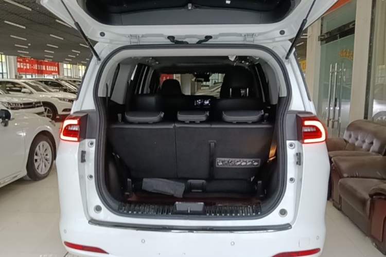 Used GAC Trumpchi M6 2023 PRO 270T DCT Luxury Edition Trunk