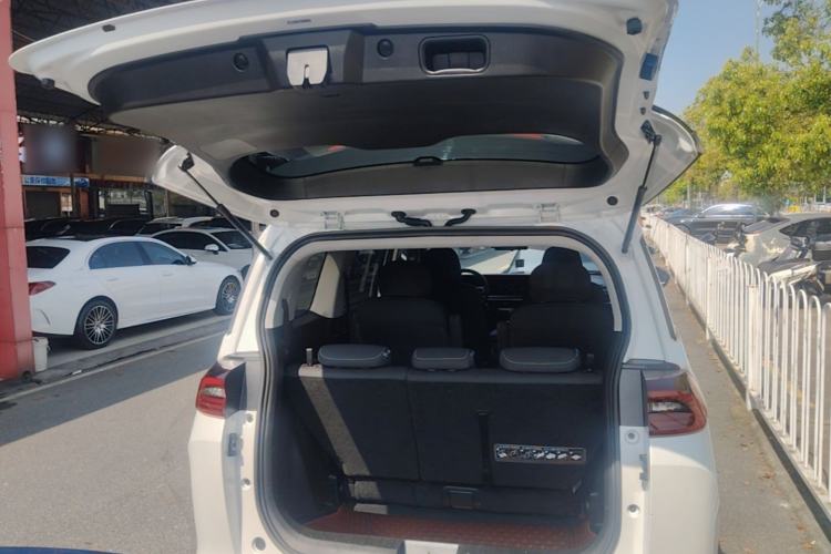 Used GAC Trumpchi M6 2023 PRO 270T DCT Elite Edition Trunk