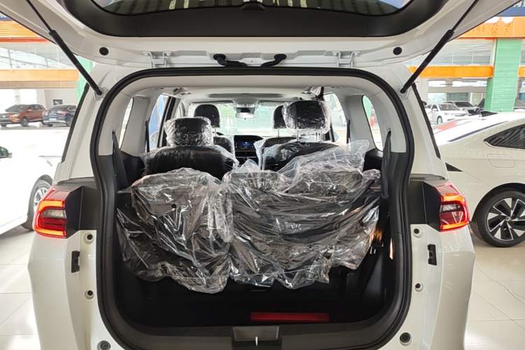 Used GAC Trumpchi M6 2023 PRO 270T DCT Luxury Edition Trunk