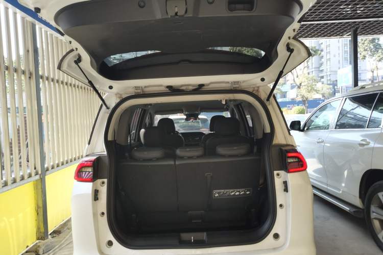 Used GAC Trumpchi M6 2023 PRO 270T DCT Elite Edition Trunk