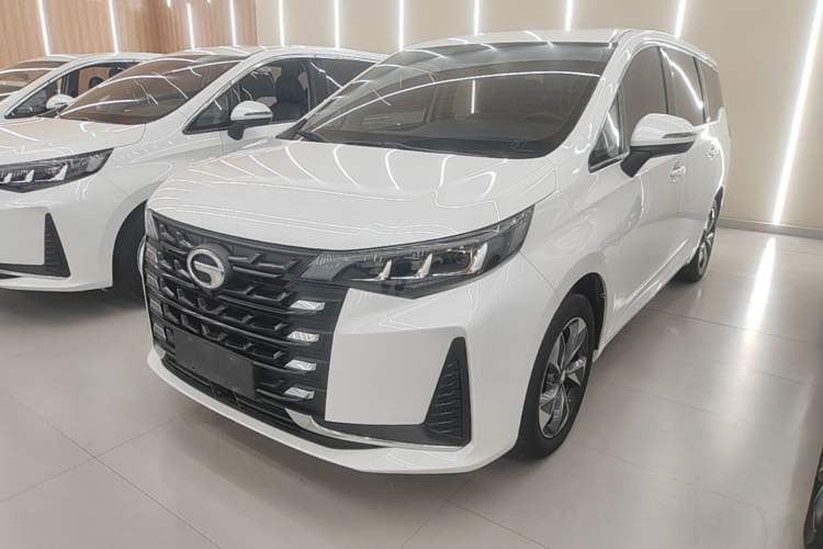 GAC Trumpchi M6 2023 PRO 270T DCT Luxury Edition - Luxury