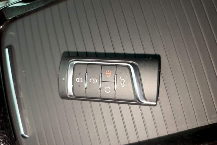 Used GAC Trumpchi M6 2023 PRO 270T DCT Luxury Edition Vehicle Key