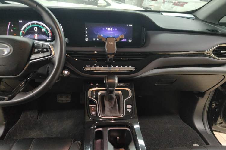 Used GAC Trumpchi M6 2024 MAX 270T WDCT Luxury Edition Audio And AC Panel