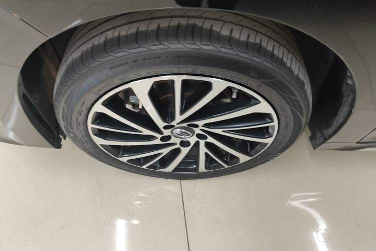 Used GAC Trumpchi M6 2024 MAX 270T WDCT Luxury Edition Exterior 7