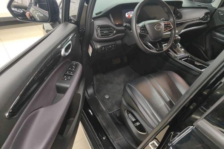 Used GAC Trumpchi M6 2024 MAX 270T WDCT Luxury Edition Interior 3
