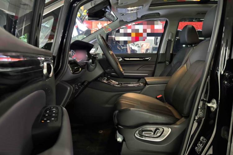 Used GAC Trumpchi M6 2024 MAX 270T WDCT Luxury Edition Interior 6