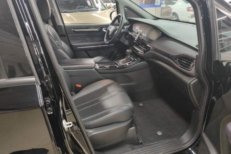 Used GAC Trumpchi M6 2024 MAX 270T WDCT Luxury Edition Right Front Seat